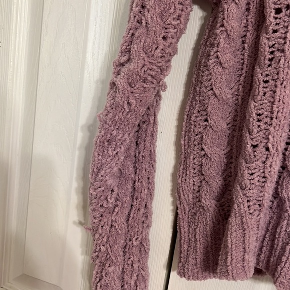 American Eagle Outfitters Soft Pink Size X-Small Knit Longsleeve Sweater - Picture 8 of 10